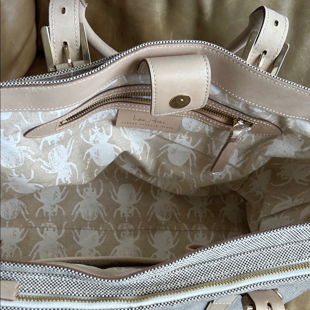 India Hicks Gray and Tan Laptop Bag - Picture 4 of 9